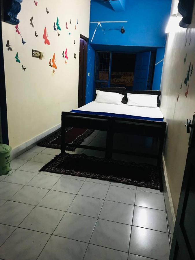 Brisbane Lodge & Hostel Коччи Экстерьер фото